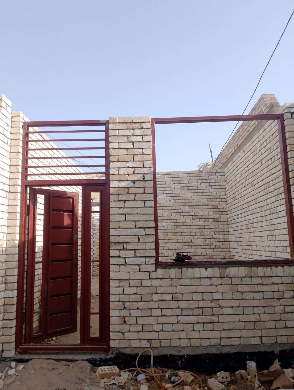 خلفه بناء متفرغ حالين ***********
