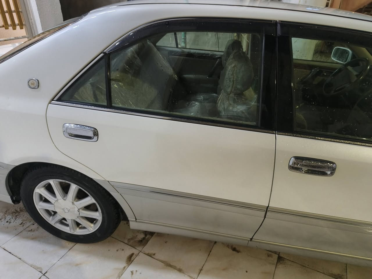 السلام عليكم
جنون ادوات جديده كلش ماشيه ٣٣
فول عدا الفتحه اربع دكم
محرك دي فور الجبير
لا سبير ولا جك نازل سياره كارتون السعر ١١٠
بيه حجز ومراجع فاتح باركود
تلفون *********** أو ***********
مكان السياره بصره شط العرب
