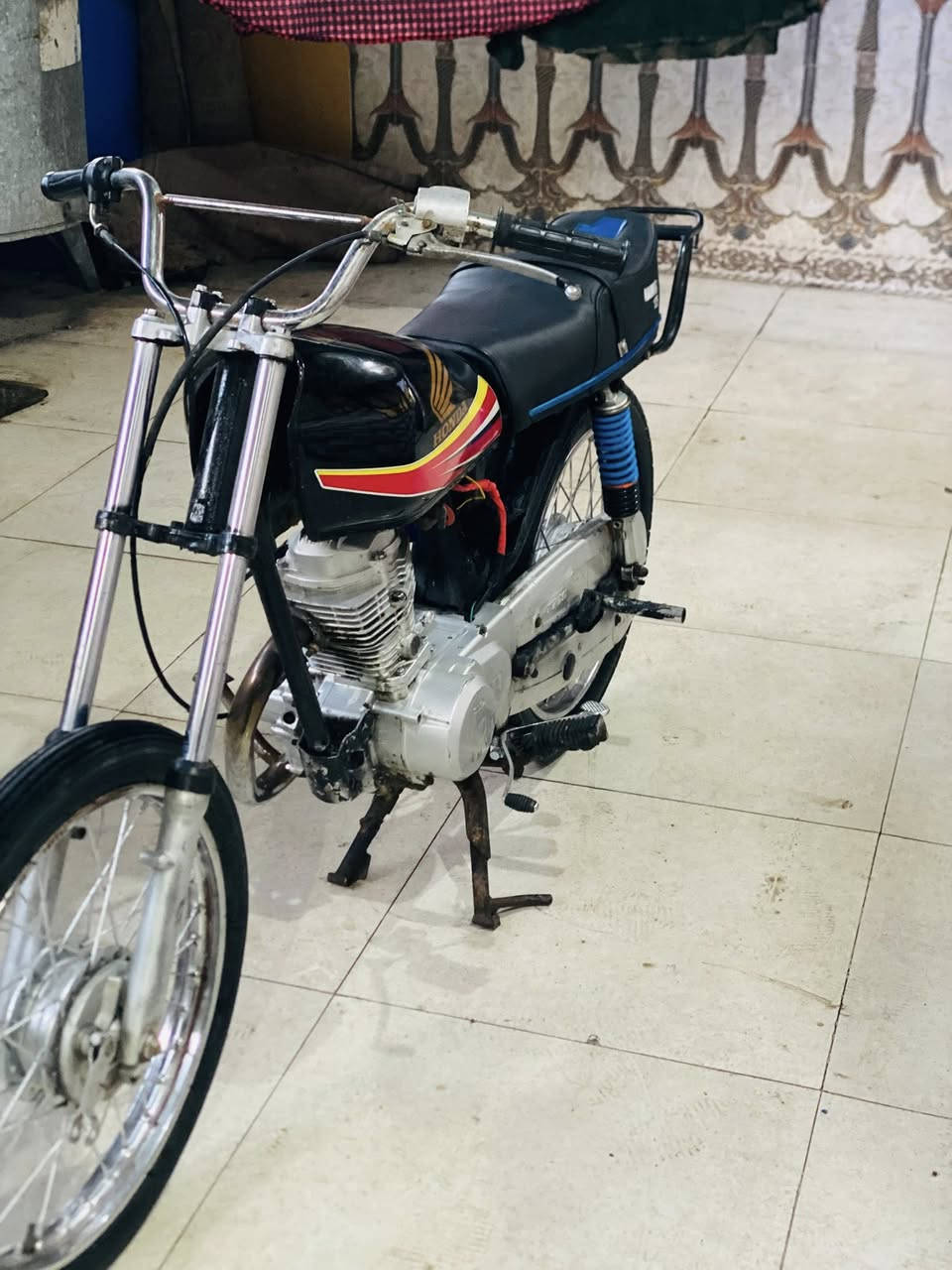 سلام عليكم اللبيع نامه
دوات ادوات السعر 375 وبيهه مجال

مكان بصره حيانيه شارع لسيد ***********
