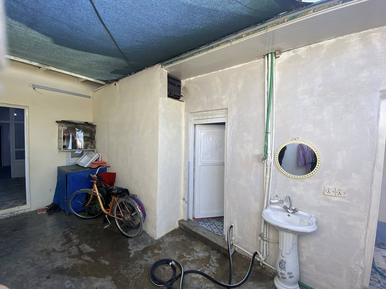 بەناوی خوای گەورە

ئەم. خانوە بۆ فرۆشتن
كەلار گەڕەكی حەمرین

🔴كۆدی ڕیكلام 2027

ڕوبەری 90 م
بەردەم چۆڵ
نزیك جادە

پشت نەخۆشخانەی شاری پزیشكی گەرمیانی ئەهلی

🔴ئەم خانوە پێكدێت لەم بەشانە

🟢میوان
🟢نوستن
🟢مەتبەخ
🟢هۆڵێكی گەورە
🟢مەتبەخی گەرم
🟢مشتەمەلات

بەردەمی چۆڵە
نزیك جادەی عام
نزیك مزگەوت

سەقفی پەنەڵە
دەرگاو پەنجەرەی پلاستیكە
سەقفی جبسن بۆردە

‏‎🟢بۆ زانیاری زیاتر یان زانینی نرخ 
‎پەیوەندی بەم. ژمارانەی خوارەوە بكە
***********📞📞📞☎️
***********📞📞📞☎️

🍂🍂🍂🍂🍂🍂🍂🍂🍂🍂🍂🍂🍂
‏‎یان. سەردانی نوسینگەكەمان بكەن
‏‎كـەلار سـەرجـادەی كـفری

‏🏩‎نزیك نەخۆشخانەی شاری پزیشكی گەرمیانی ئەهلی
‏‎🚘🚘تەنیشت بەنزینخانەی شـار 
‏‎
       نـوسـینـگەی كـوردسـتان

🌹🌹🌹🌹🌹🌹🌹🌹🌹🌹🌹🌹🌹
***********
***********
‏‎بۆنێوەند گیری ڕاستەقینە
