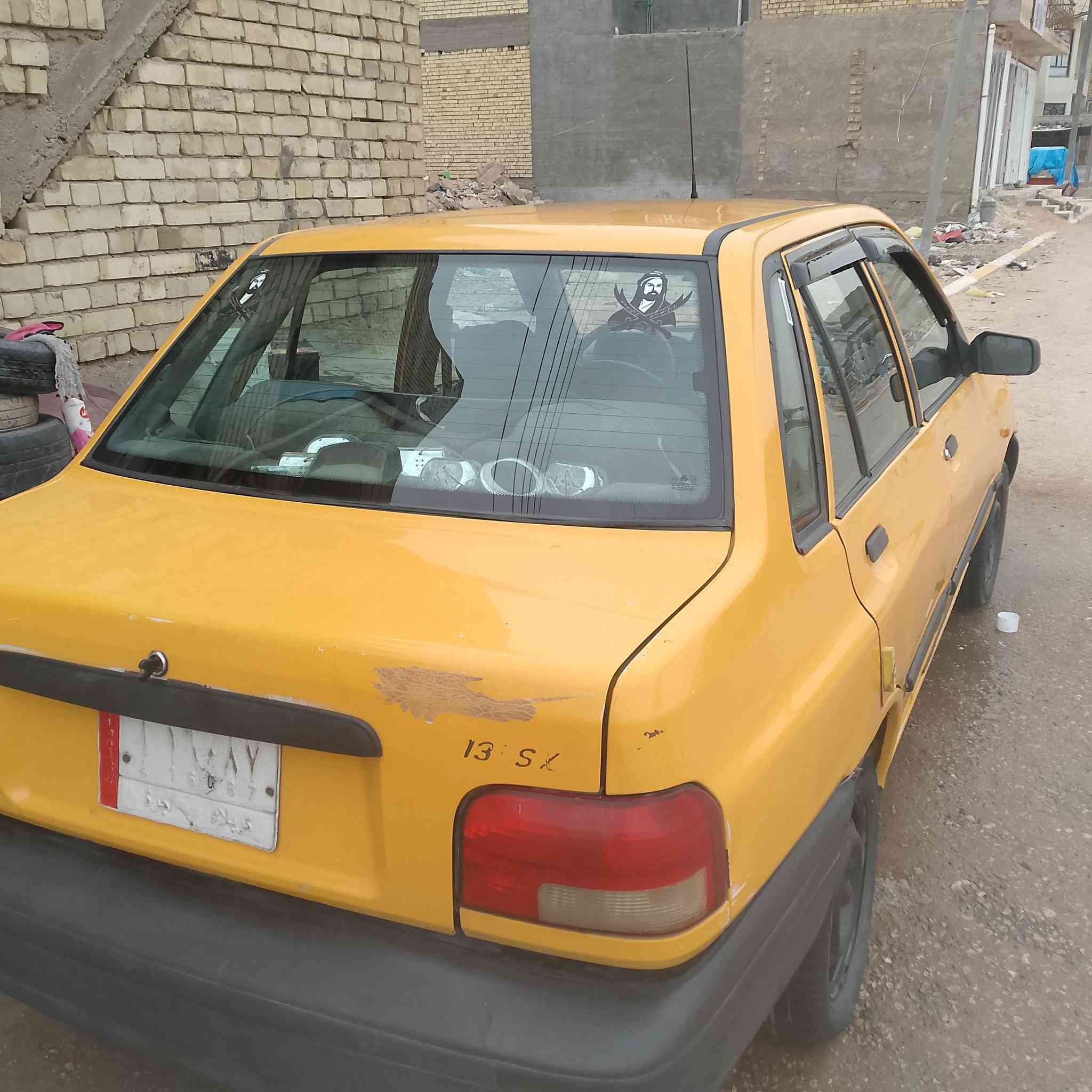 سايبه 
مديل 14
مصفره هيه 
عليه غرامه 100 ينزل من سعرها 
كير مكينه خير من الله 
مكاني حي الفارس للستفسار رايدها 25 وبيه مجال 
***********
