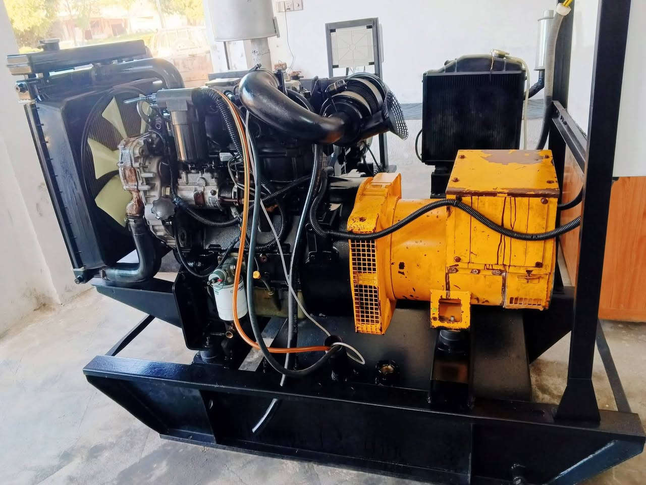 ✅ نوع المحرك بيركز أنكليزي أصلي 3بستم 105ملم الحديث  المحرك مشروط لا فتح ولا بخار راس توليد لوري سومر 30كيفي  ثريفيز نضام حماية كامل العنوان بابل /***********/تصال واتساب
