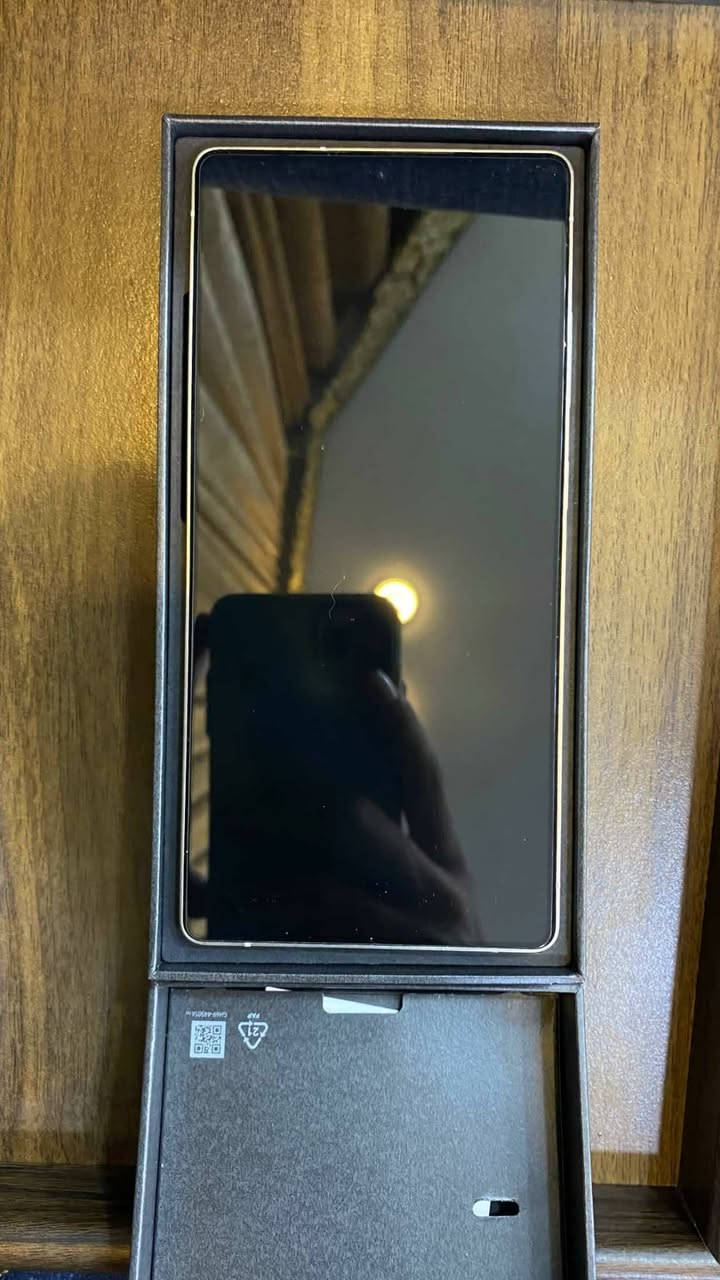 السلام عليكم
S25 ultra 
ذاكرة خارجية 256 
ذاكرة داخلية 12
جهاز جديد بعده بالضمان 
سعر مليون قفل 
مستخدم شهرين نظيف جدا
الخاص مفتوح
***********
