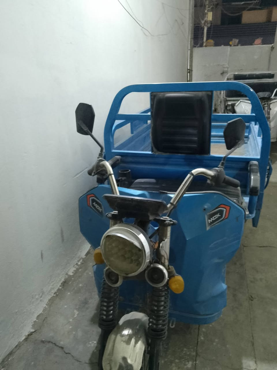 السلام عليكم ستوته موديل 23 للبيع نظيفه جدا مكاني بغداد الجديده           للاتصال ***********
