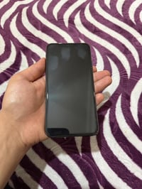 ايفون 11 برو ماكس استخدام شخصي نضافة 100‎%‎  ذاكرة 256  بطارية فقط مبد...