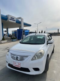 نيسان صني • ٢٠١٢ • صرف قليل