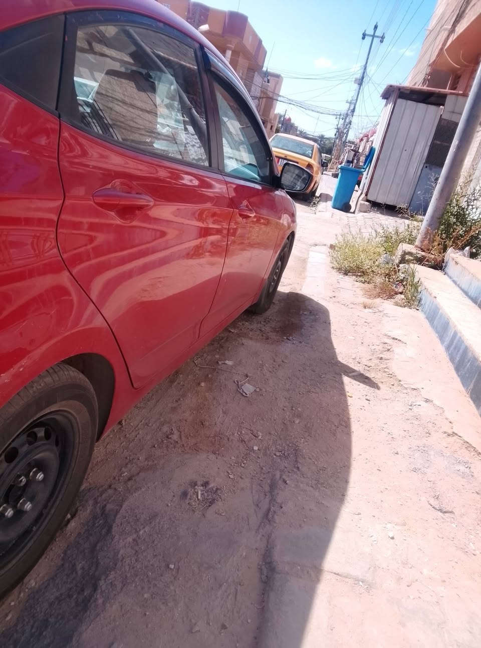 سلام عليكم سياره اكسنت لبيع مديل 15وارد امريكي بيه جاملغ امامي محرك 1600سياره حلوه ونضيفه سعره 85وبيه مجال حك الجيه مالتك رقم الهاتف ***********مكاني كربلاء حي العامل

