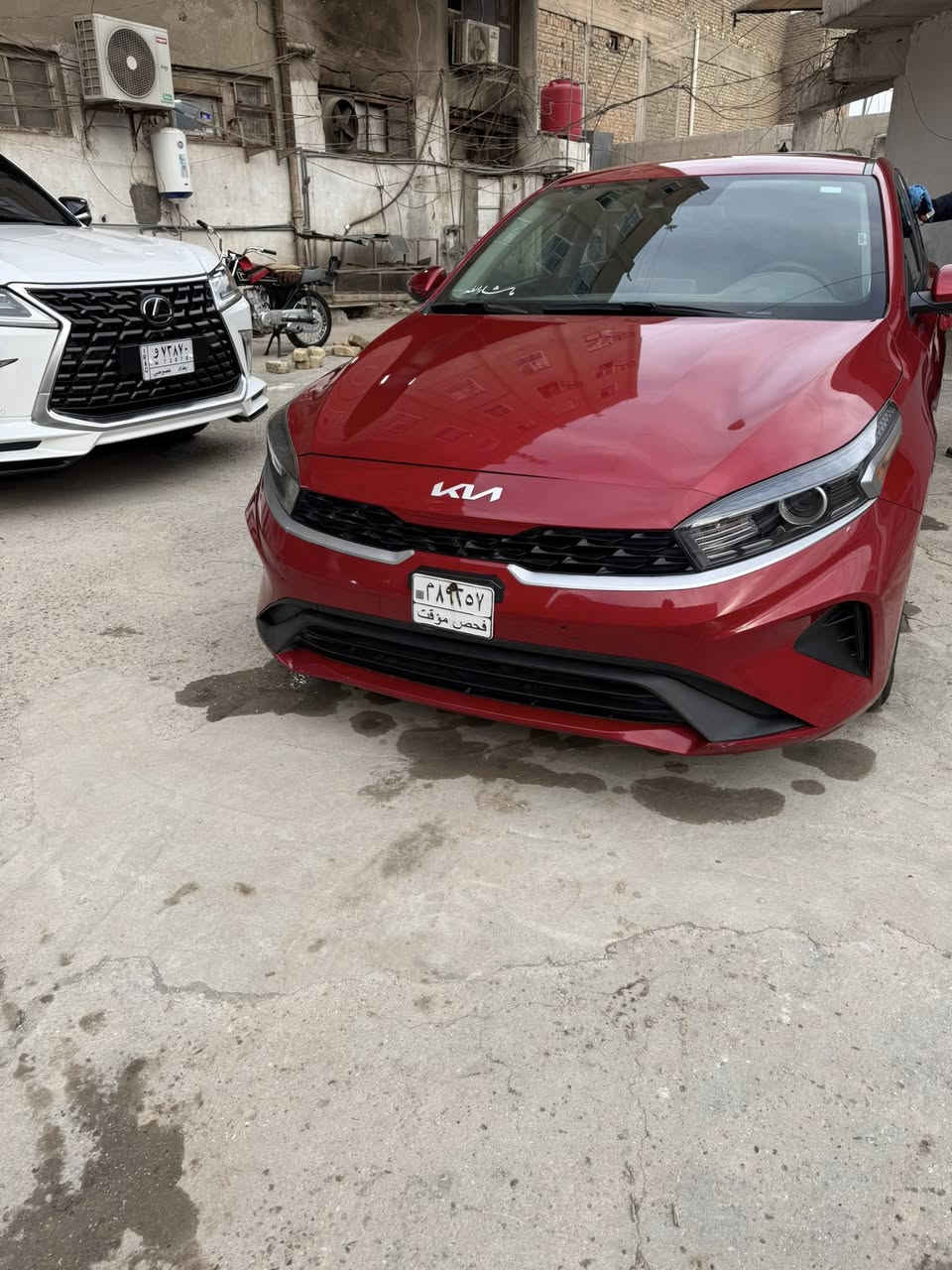 فورتي 2023 بدون لوحات فحص مؤقت
مواصفات كشن مخمل  
رادار امامي
 تحكم بلستيرن
مكينه 2000دوش 
شاشه جبيره 
تحديد مسار
قياده ذاتيه
اوامر صوتيه 
كروس سرعه
3وضعيات قياده
السياره كلين تايتل 
حادثه ربع الدعاميه الاماميه ونفسه مصلحه ممبدله 

السياره مكانه حله مجسر الثوره
***********
