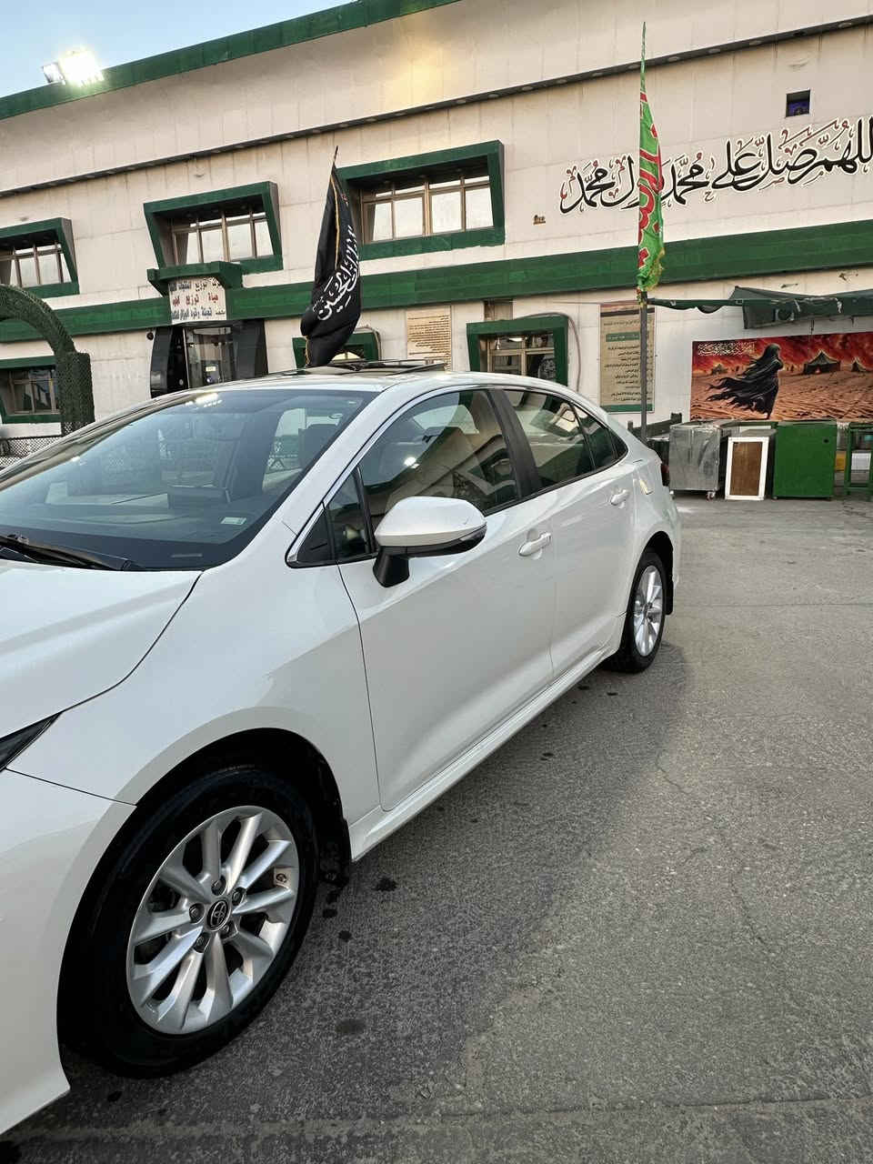 السلام عليكم
سيارة كورلا مديل
2021 فول مواصفات شركة ASA
سيارة كفاله ما عدا ضربه باب العبري يعني بارد مثل ما موضح بلصوره سيارة نضيفه 
السيارة ماشية 90الف
السعر:160$وبيها مجال
موقع:البصرة
الاستفسار اتصل: ‭٠٧٧٦ ٨٥٨ ٨٤٣٢‬
