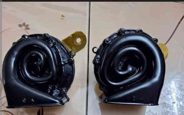 سلام عليكم دركة مال لاندكروز سعرهة 100الف
وهورنت برازيلي سعرهة 100الف وبيهن مجال

‏‪***********‬‏
