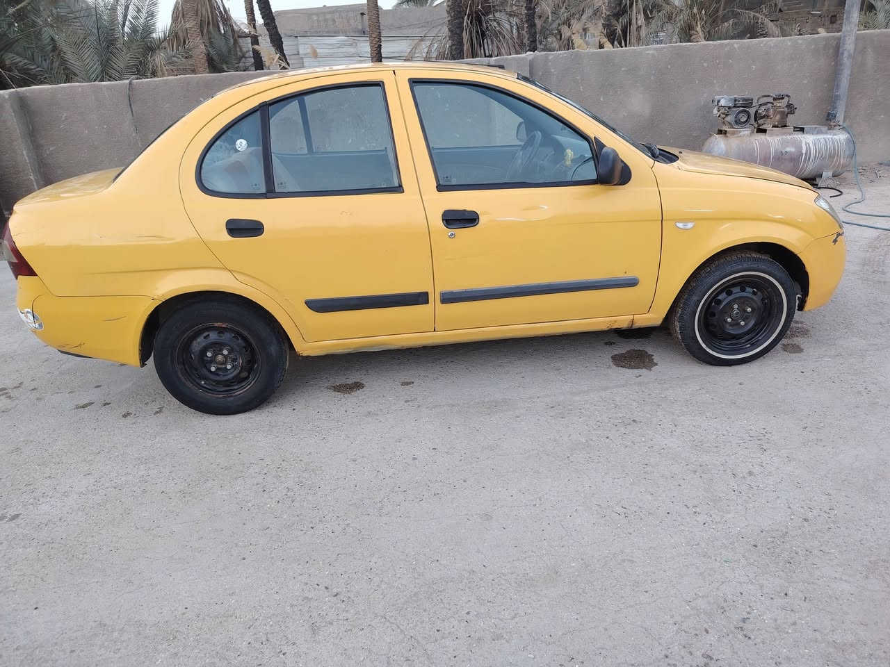 سلام عليكم طيبه للبيع مديل 2015 بسمي امصفره هيئه و غرامات المكان حله السعر 38 وبيه مجال بسيط مكفوله من التبديل والصبغ رقمي *********** /***********
