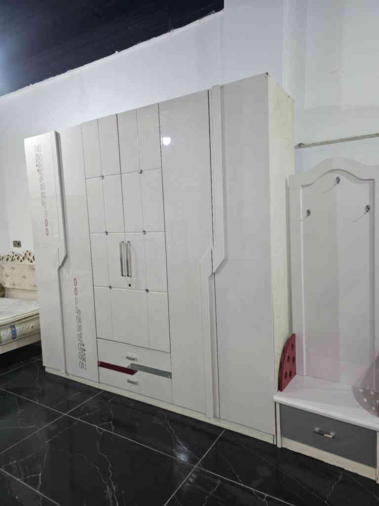 غرفه نوم للبيع نظيف كلش كامل سعر 375 الف شراي يخابر رقم *********** كركوك, العراق
