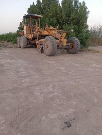 للبيع كريدر مستبوشي موديل 82 رقم بغداد اصفر مكينه شغاله الاستفسار 0771...