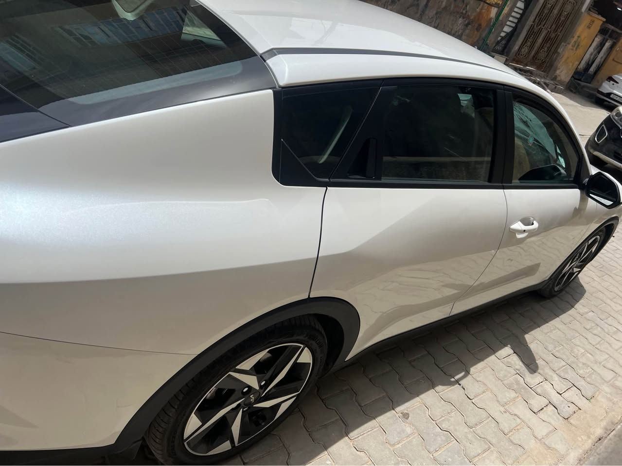 ابيض صدفي  Kia K4.EX

موديل 2025👉

محرك : 2000 دوش 
 

وارد : امريكي 

حادث بنيد فقط 👉👍

ايرباك استيرن ودشبول 

مواصفات  EX

1_بصمة 🚗

2_تشغيل عن بعد 🚀

3_ بصمة ابواب 

4_ بصمة جنطه 

5_شاشه متصل حجم كبير 🖥️

6_فول قيادة ذاتيه مع تحديد مسار 

7_فول تحكم ستيرن 

8_تبريد متصل مع شاشه لمس 

9_منافذ شحن خلفية 

10_سايد بريك كهربائي 

11_مانع انزلاق 

12_نقط عمياء 

13_ تحكم وضعيات قياده

14_رادار امامي وخلفي وجانبي 

15_فول حساسات توقف ذاتي 

16_لد امامي مع عدسات زنون

17_لد خلفي 

18_شحن واير لس 

19_كامره خلفية دقه hd 

20_ويل كب بلاد 🛞

21 شحن واير ليكس

 22 تحكمات كامره3 وضعيات

 23 اضويه الداخليه لمس                                                             للاتصال (***********) البصرة, العراق

