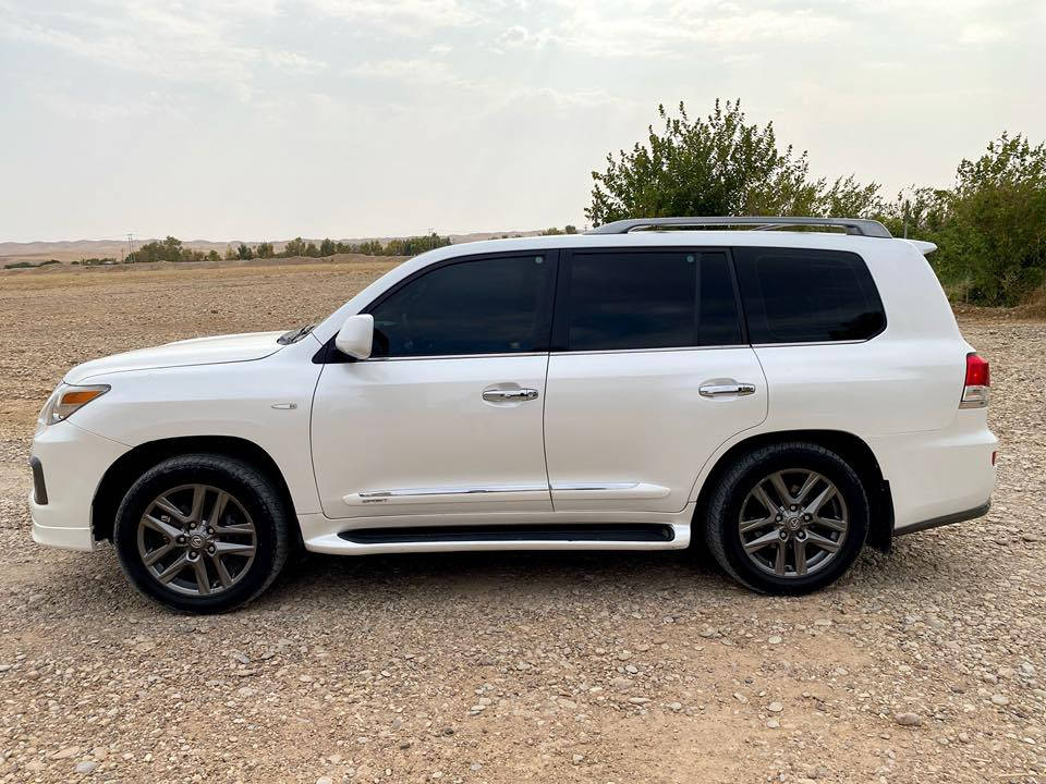 ٢٠١٠ بريمي فول مواصفات
مكينه كير كبس ممفتوح بدون صوت صرف خلل شرط
جكات صدر رادار كاميره حساس كربا ئي سلاجه ديفيدي بصمات كله شرط 
ماشي ١٨٨ كم 
سنوي بسمي تحويل ثاني يوم  سنوي جديد ٢٠٢٩ 
صبغ ١ قطعه و ٢ مكان بارد pdr 
سعر الاخر قفل ٣١٥ 
***********
*********** 
‎مكان كه لار
