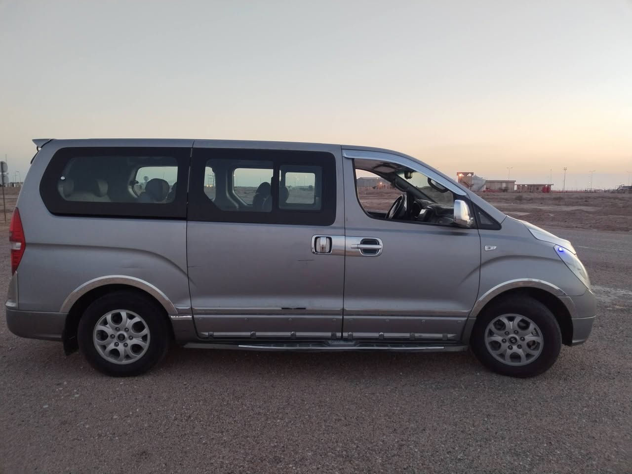 السلام عليكم مجول ١٥ مكفولة ما عندة باب السلايت مرشوش بكورية بسمي شخصين سنوية ل ٢٨ مصغرة من كلشي تحويل شوكت مايعجبك السعر 215 وبيهة مجال***********
