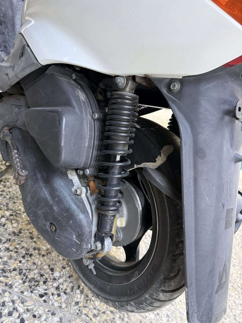 السلام عليكم
سكنس نثية ١١٠ ياباني
دراجة نضيفة خير من الله شلعة ومعدل
مابيها اي نقص مكينتها مكفولة 
مكاني بغداد البلديات رايدها ١٠٠٠(مليون) وبيها مجال
***********
