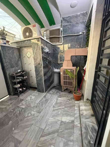 ملاحضه / العنده عقار 🏡#للبيــــــع ويريد يبيع  #دزونه كافت التفاصيل العقار مع ذكر السعر ورقم التلفون ☎️وان شاء الله باقرب وقت ينباع ان شاء الله 🤲❤️
__________________________________________
دار 🏠 #للبيــــــــــع المساحه 80 (4 في 20) بناء حديث 
الموقع الشعب بضهر شارع شارع مقبول عريض 
الدار يحتوي ع 3 غرف نوم وصاله وستقبال وخدمات فوك جوه 
للاستفسار والتواصل على مكتب الباسم شارع الصحه قرب جامع الحق هاتف ☎️ *********** حسين الدراجي ابو الاكبر (#السعرررر 185مع المجال )
