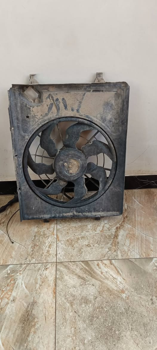 السلام عليكم قبق محرك و حاضنة النترا 2008 للبيع 
موبايل ***********
