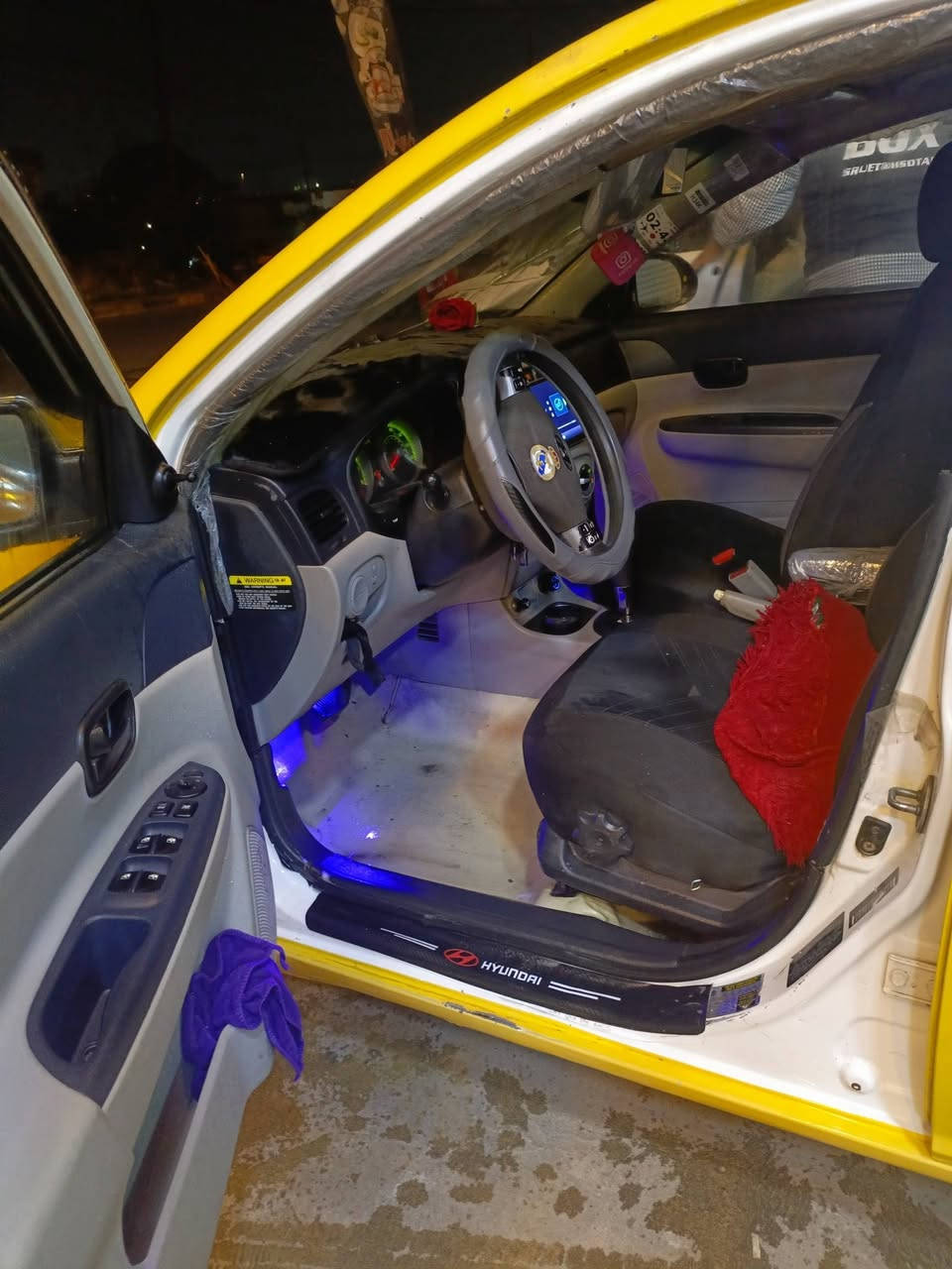 سلام عليكم للبيع اكسنت موديل 9.امريكي كود واحد     فول ما عده فتحه مكينه كير شرط تدفاء تبريد ضرر تكم معجون شويه بل سقف وداير مال جماملق مصلح السعر 78 وبيها مجال شرط تحويل ***********
