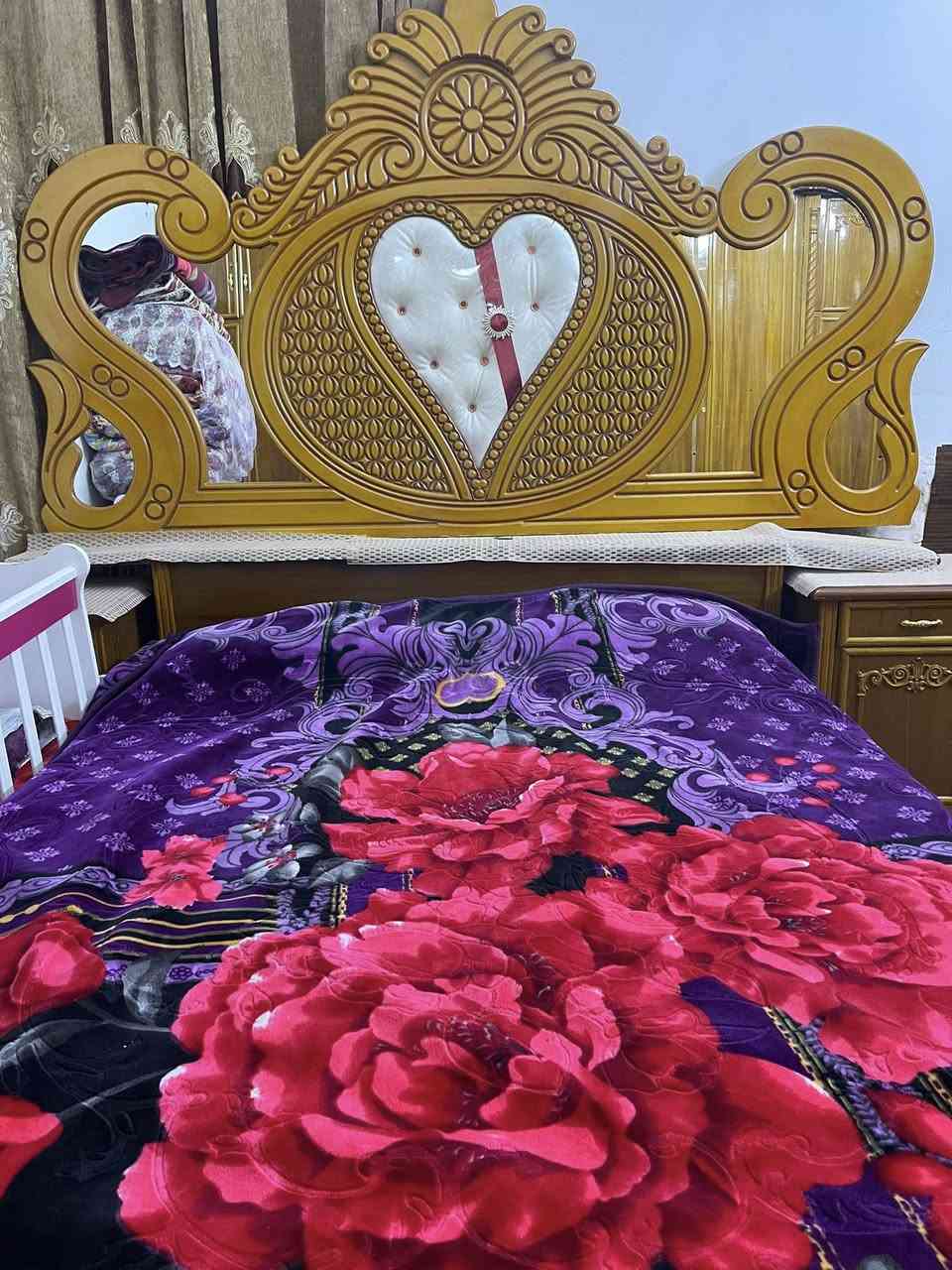 غرفه مستعمله السعر ٦٠٠بغداد بلديات للاستفسار الاتصال ع رقم ***********
