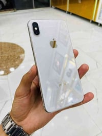 ايفون أكس للبيع  الذاكره 256  گيگه  البطارية 100 % جهاز شغال كامل بس ب...