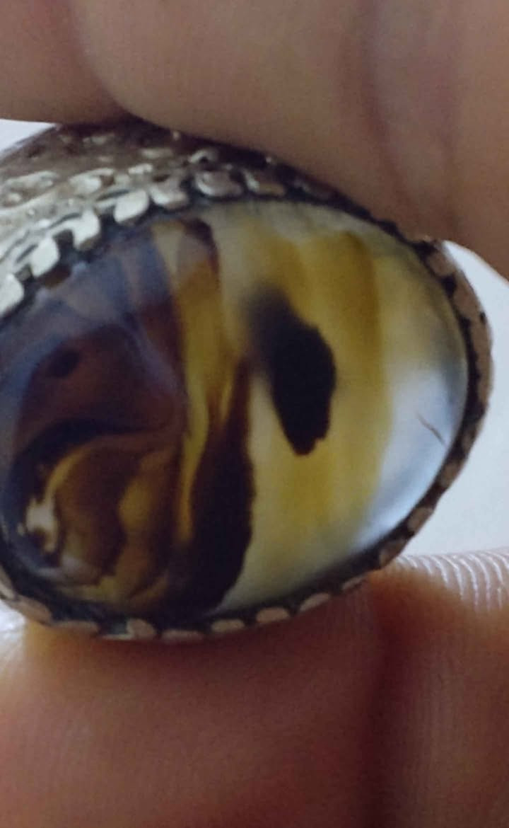 محبس عقيق يماني قديم 
الفضه عيار 925 مختوم سعره35
*********** البصرة, العراق
