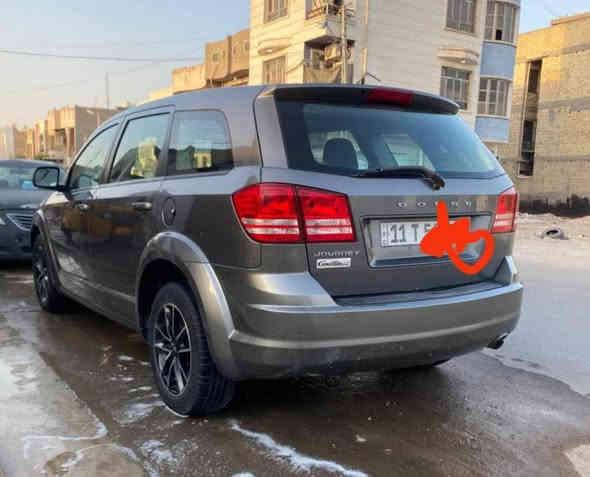 السلام عليكم .. للبيع فقط
دوج جورني 2013
٤ سلندر محرك ٢٤٠٠ 
٣ قطع تبريد ٧ راكب 
بها اربع قطع اثنين تبديل 
واثنين تعمير وسبق 
السياره بدون دواخل
تحكمت ستيرن شاشة صغيرة
 رقم بغداد مشروع وطني بإسمي
 بصمة باب السايق والبصفه  
حداديه كاملة قبل شهر سويته
  كير ومحرك مكفولات
مكان السيارة بغداد العبيدي  
سعر 110 
الاستفسار اكثر ***********
