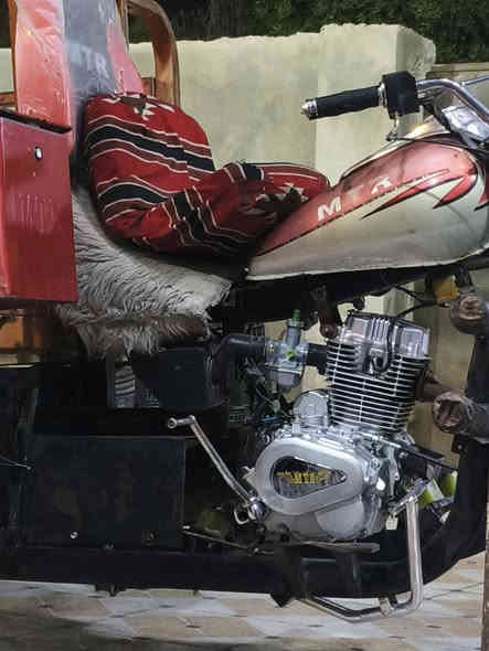 السلام عليكم ستوته للبيع أوراق  كله جديد كفاله ستوته ***********
