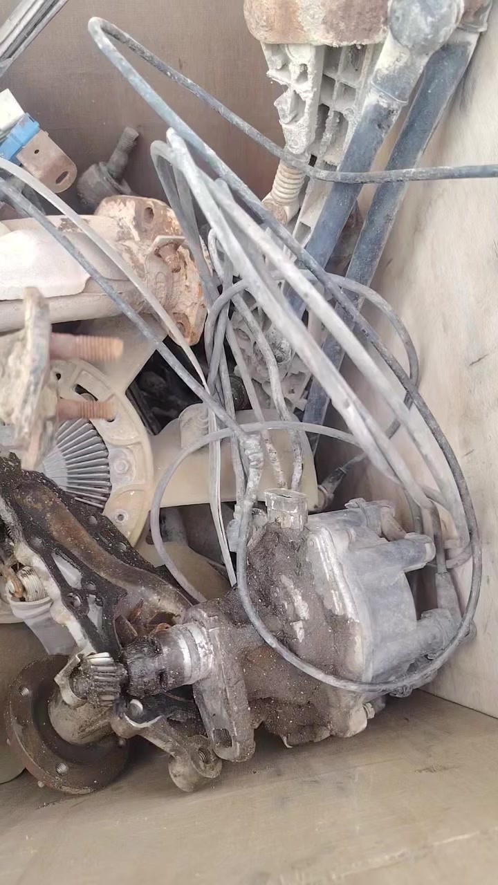 اغراض بطه شو تريد موجود حل الوخذ عنوانها النجف ***********
