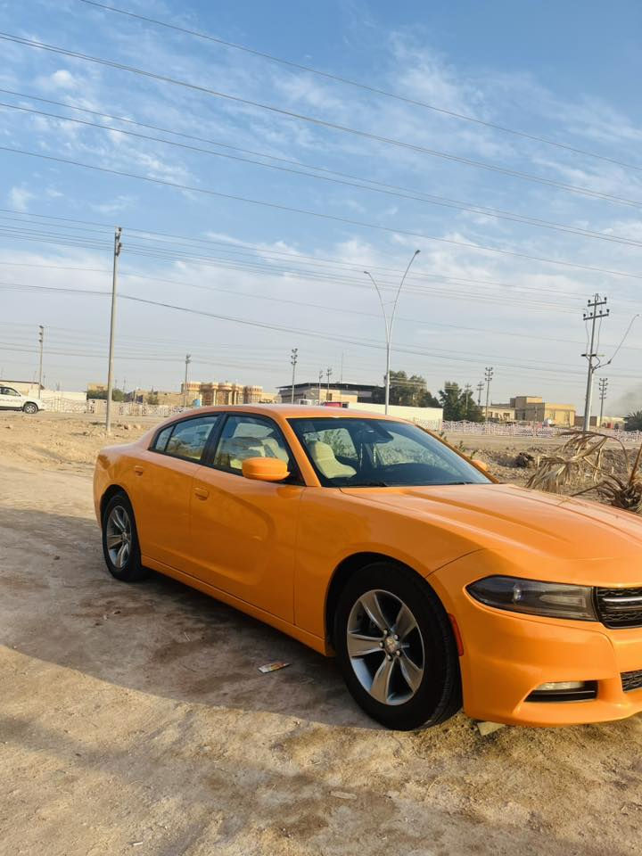 سلام عليكم جارجر للبيع موديل 2016سياره خليجيه بيهه بنيد وجاملغ سياره جاهزه من كلشي مكينه وكير جاهز رقمهه بغداد باسمه مكلف إني بنشر للاتصال ***********
