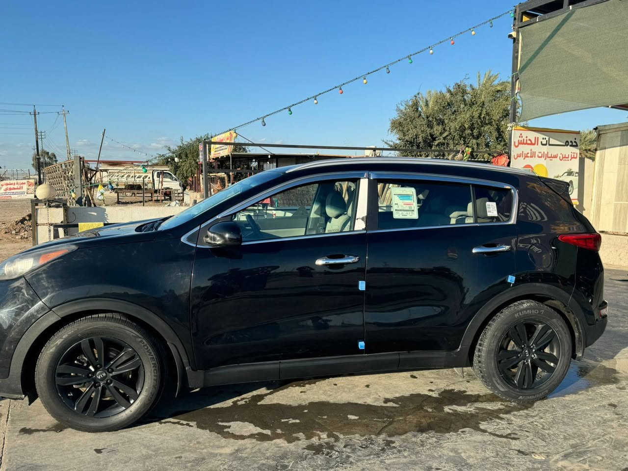 السلام عليكم للبيع
كيا سبورتج موديل 2017
وارد أمريكي حادث أمريكا بابين ونص جاملغ الخلفي بدون دواخل تكمه مكفوله بدون لا تكمه ولا دواخل مواصفات نص فول 
مكينه 2400 جديده كير حداديه
سياره جديده ما متعوبه السعر 145 وبيها مجال 
رقم أربيل مكاني بغداد التاجي
للاستفسار ***********
 ***********
