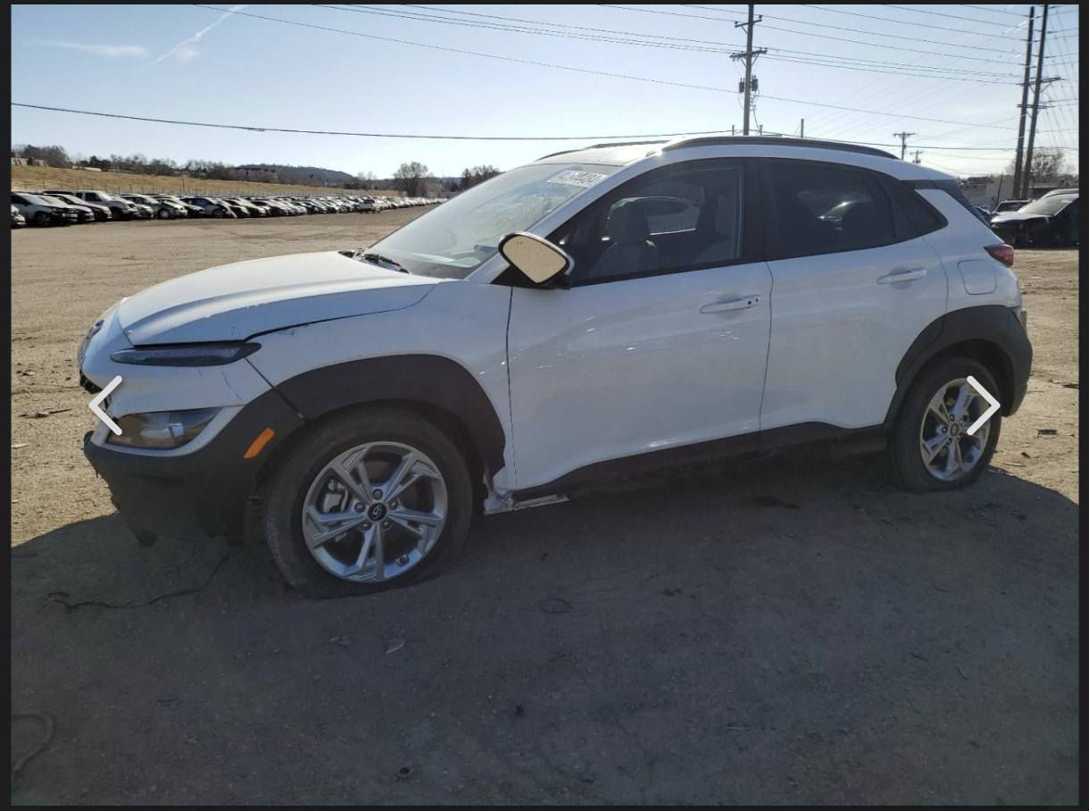 سيارة كونا 2023 للبيع او مراوس مواصفاتها العادية بصمةتشغيل تحكمات شاشة كشن كهرباء كاميرا دوارة  توقف ذاتي بالترافك ثلاث انظمة قيادة تشغيل عن بعد رقم بغداد تحويل ثاني يوم 
مابيها ولا قطعة تبديل او صبغ غير بس الدعجة الي بباب الصندوق ضربتها من امريكا فقط دعاميات 
حاليا ماشية 55,000 قابل للزيادة
سعرها  بيها مجال بسيط. 
***********
