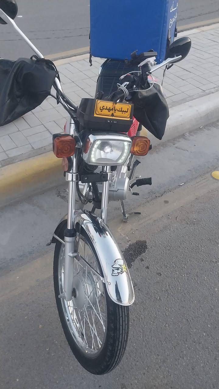 اربع كير نامة امتياز ارواق اصولي كاملة (تترقم )
الدراجة كفالة عامة مكينة مامفتوحة كهربايات كلهة شغالة 
الدراجة موديل ٢٠٢٥معمرة  شاصيها ٢٠١٢ السعر ٧٥٠ بيه مجال حك الجية مكاني كربلاء شهداء سيف سعد ***********
