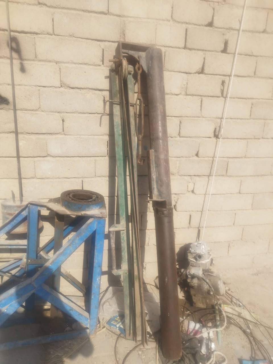 سلام عليكم. ونج بانزين شغال. البيع. تجي تفحص. حمل تاخذ صعر   مناسب 700الف. بي مجال مكان البصره الكرنه شرش يم سيد كريم بل صويلح 9647752125039. رقم تلفون ملتي واتساب
