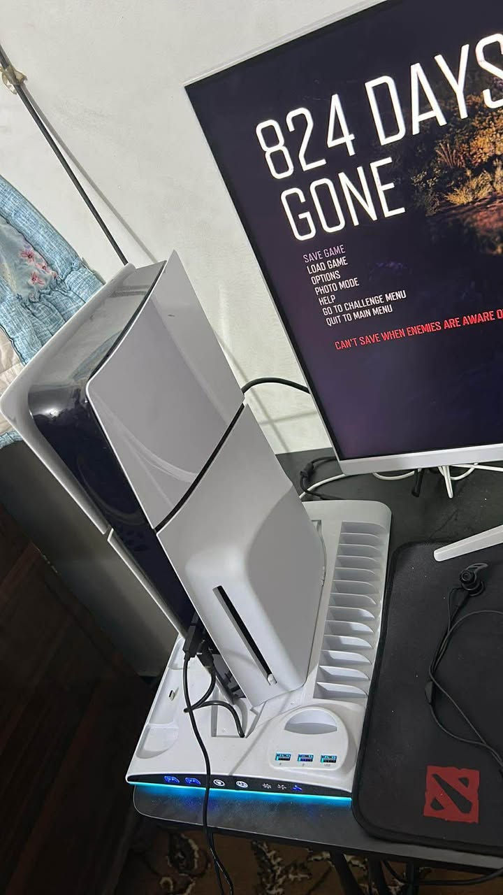 سلام عليكم
بلي ستيشن 5 سلم امريكي جهاز نضافه 100‎%‎ مستعمل شهرين لجهاز كامل ملحقات ولكراتين موجودات ( ملاحضه انطيك حساب بلس سنة كاملة (اماراتي)!! 
يعني الالعاب التنزلهن عربية انطيك معلومات الحساب وتغير الرمز وتغير كلشي براحتك
مكاني ببغداد 
السعر 675 وبي مجال
(***********)واتساب
(قبل لتحجي على السعر افتر شوف السوك وخابرني) 
متوفر توصيل لجميع محافضات العراق الفارس, صلاح الدين
