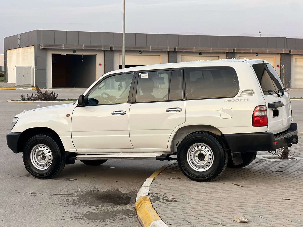 (مۆنیکا 2004 G)  ئارم سلێمانی
داشبول بەرز فول عادی هەموو گیانی بە شەرت سە یارەکە نوقسانی نیە  دوکە ل بوخار 
ئەکسل و دەبلی بە شەرتی 100 فیتە ر  
سە یارەکە زۆر جوانە زۆر مەز بوتە  
هیچ مە سرە فی تیانیە 
گەرمیوو تە بریت مەزبوت
بۆیاخ عامە وەر گە راوە سەیارەک پێشوو دوای  کە پسە    
ئارموو ئە وە لیاتوو خرامەی بە شەرتی  مرور
شوێنم ( سلێمانیە) سعری( 120) گەلایە معامەلەیە    (9710146  0771 )
