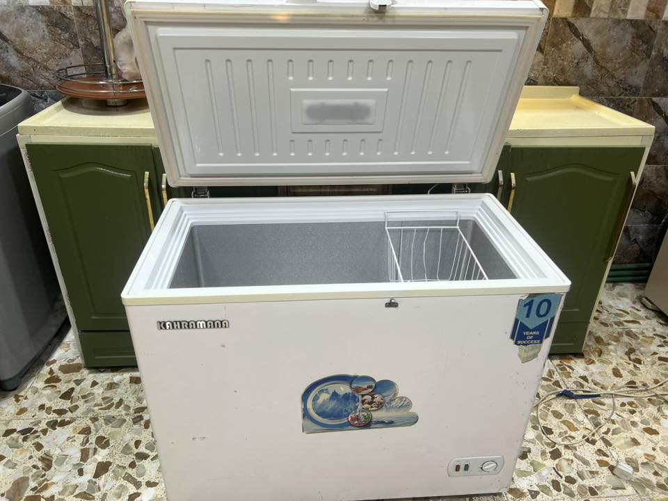 السلام عليكم مجمده ومايكرو ويف نظيفات جدا سعر المجمده 170 بيه مجال والمايكروويف سعره 40 وبي مجال عنوان بغداد حي اور لاستفسار *********** واتساب
