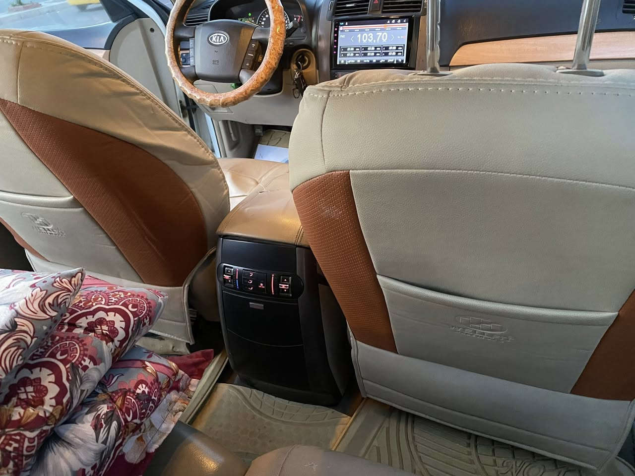 سلام عليكم كيا مهافي للبيع او مرواوس موديل 2011 رقم بغداد باسمي سبعه راكب محرك 3800  ضررها جاملغ خلفي صفحه سايق سونار موجود سعره 125 وبيها مجال استفسار على رقم *********** ابو مجتبى
