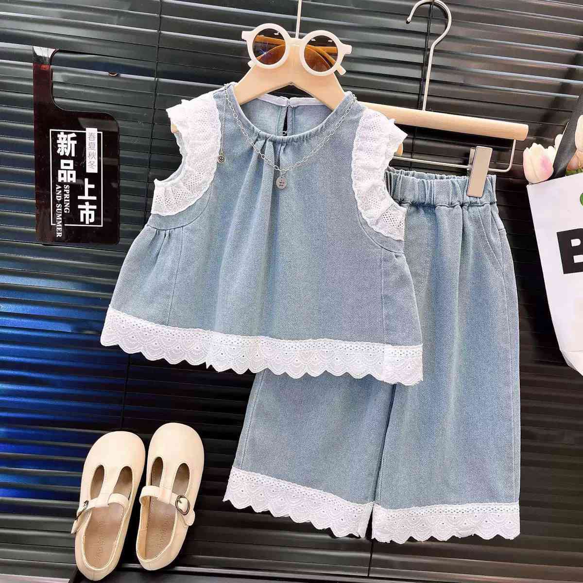 أناقة طفلك يمنا💣💣💣
الموسم البهاري والصيفي من دورا بيبي 💚♥️💚
الاسعار من 7 إلى 22 الف فقط💚♥️💣
الاعمار من 6 اشهر إلى 10 سنوات 
يتوفر توصيل داخل بابل 3 والمحافظات الاخرى 5 فقط


**إذا كنت صاحب هذا الإعلان وتريد حذفه لأي سبب، رجاءا أرسل رسالة إلى الدعم الفني**