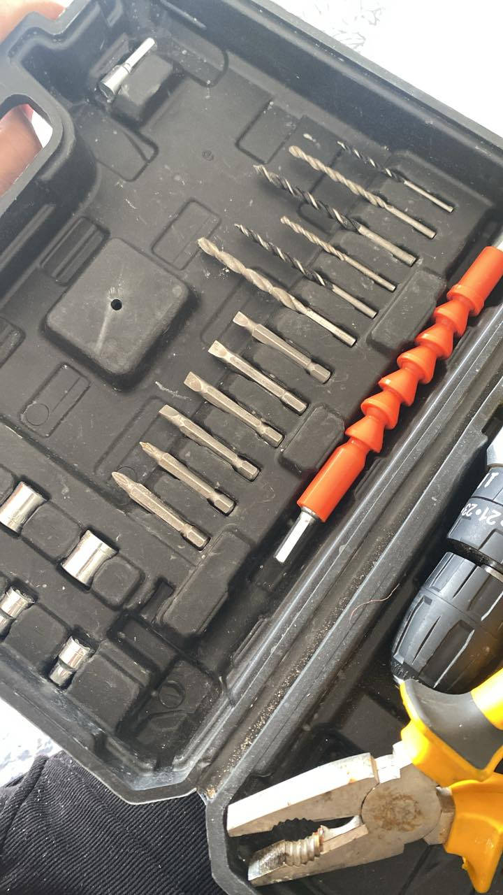 دريل شحن  مع  بطاريات عدد2 من نوع DEWALT
لبيع   السعر  خاص


**إذا كنت صاحب هذا الإعلان وتريد حذفه لأي سبب، رجاءا أرسل رسالة إلى الدعم الفني**