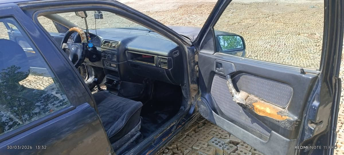 سلام عليكم اوبل فكترا محرك 1800دوش موديل 1993لون اسود مكينه لا تنقيص ولا تبخير 23وبيه مجال الرقم ***********
