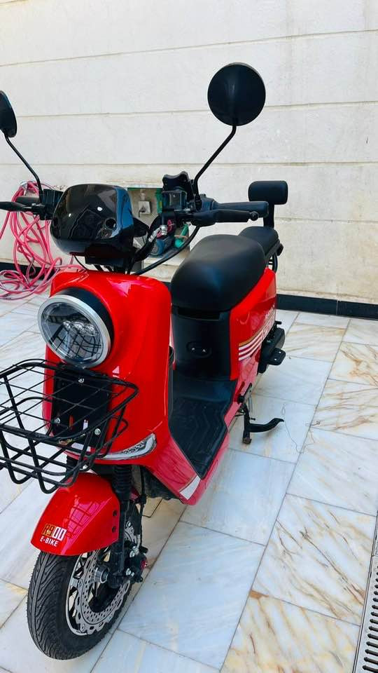 السلام عليكم 
للبيع دراجه شحن R900جديده بحاله الوكاله استخدام قليل 
المكان كربلاء طوريج 
السعر ٦٣٠وبي مجال بسيط ***********
