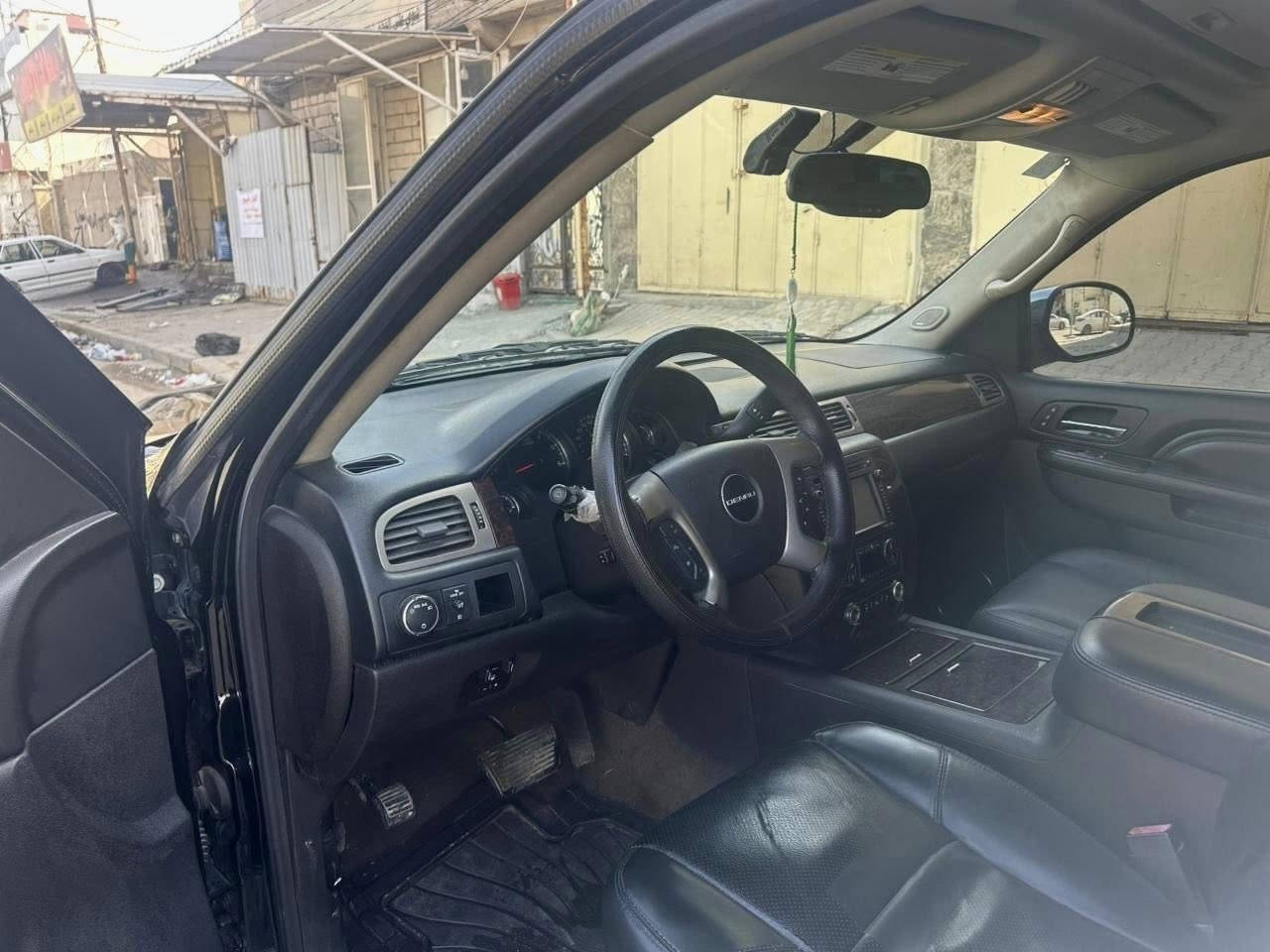 GMC للبيع جي ام سي يوكن دينالي فول مواصفات اعلى فئه
موديل 2014 اصل
مكفوله ماعدا الجاملغ الخلفي صبغ وباب الجنطه مبدل بلادي 
فول مواصفات للاخير حته نقطه عمياء ورادارات بيه والمراي قلاب من ترجع بگ
رقم بغداد مشروع وطني اصوليه
السعر 250 وبيه مجال
المكان النجف الاشرف
للتواصل  ***********
