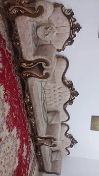 كنب • طبلات • هدية