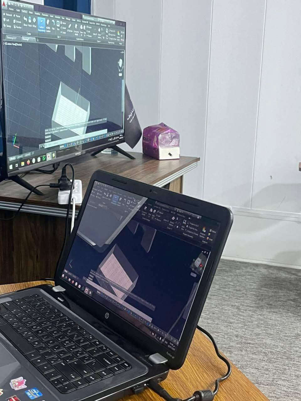 سلسلة دورات هندسية مع شهادة اجتياز لكل دورة:
AutoCAD اوتوكاد 
Revit ريڤيت
SketchUp سكچ اب 
، 3D-MAX ثري دي ماكس 

🎓 مميزات الدورات:
✔️ تدريب عملي وتطبيقي
✔️ من الصفر حتى الاحتراف
✔️ شهادة مشاركة واجتياز معتمدة
✔️ محتوى مواكب لمتطلبات سوق العمل
✔️ الدورة متوفر بنظام حضوري ونظام اونلاين 

 الفئة المستهدفة:
▪️ طلبة كليات الهندسة والمعاهد التقنية
▪️ الخريجون الجدد
▪️ المهندسون الراغبون بتطوير مهاراتهم
▪️ كل من يهتم بالتصميم الهندسي والمعماري

التسجيل مفتوح- مقاعد محدودة-سارع بالحجز….

العنوان: ديالى - بعقوبة - شارع خريسان، قرب تقاطع البلدة.
للتواصل والحجز واتساب : ***********
