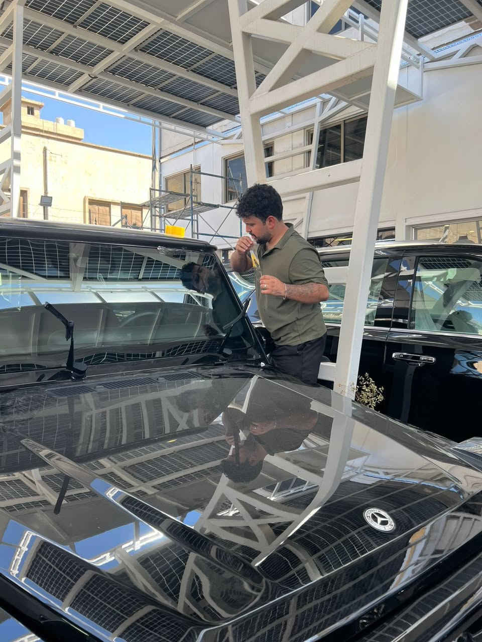 السلام عليكم
محلات عبد للزجاج 
لدينا خدمة تبديل زجاج السيارات العادي والمضلل والدرع العمل الموقعي مجاناً في العراق 
***********
✅بالتعاون مع افضل الماركات العالمية لزجاج السيارات 
✅ جودة عالية مع الرؤيه الممتازة
✅ استخدام سليكون تركي حراري 
  
✅ اذا كنت ترغب في تبديل زجاج سيارتك لدينا كادر عملي ممتاز بخبرة 
✅ وفرنا لكم الخدمة الموقعية للشد 🚗
✅ خدمة التوصيل والشد مجاناً 🛠️🚗
***********
عنـــوانـنا بغداد تقاطع الشيخ عبد القادر باتجاه ساحة الطيران محلات عبد لزجاج السيارات بكافة الانواع 
  ☎️ للاستفسار اتصال او واتساب على الرقم ***********
