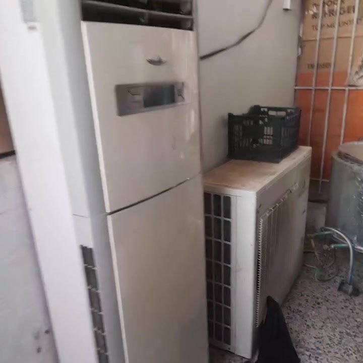 سلام عليكم سبلت عمودي طنين وثلث الحافض وثلاجه وسط السبلت 550 والثلاجه 200 العنوان حي العسكري قرب مركز شرطه الستفسار ***********
