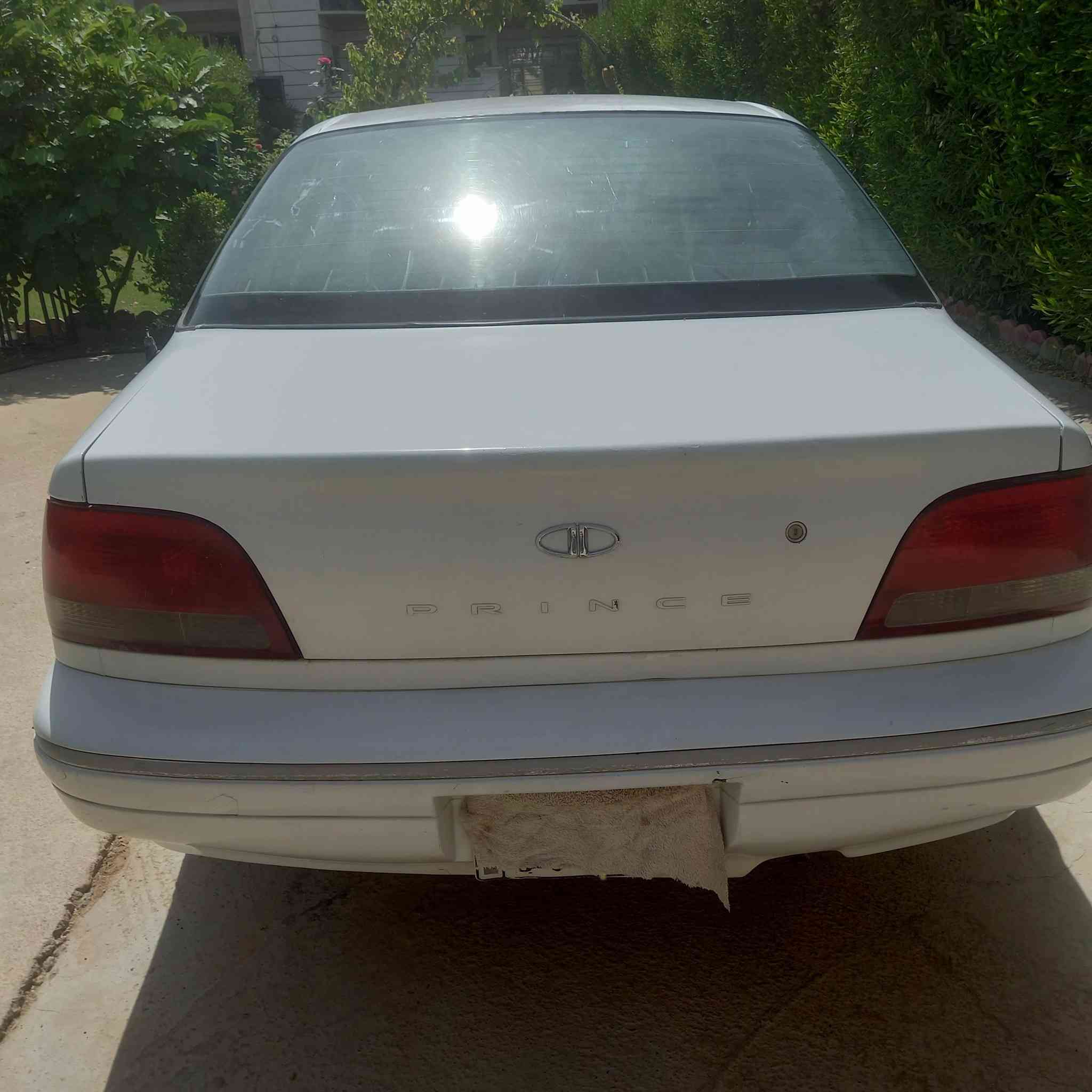 السلام عليكم للبيع برنس فراشه موديل٩٦رقم بغداد سنويه ل ٢٨ مشروع وطني كير اوتو محرك ٢٠٠٠ مفتوح سنتر لوك كهربائيات شغاله صدر نضيف تبريد عاطل السعر ٤٠ بيها مجال بسيط السياره باسمي رقم الهاتف *********** العنوان بغداد الدورة
