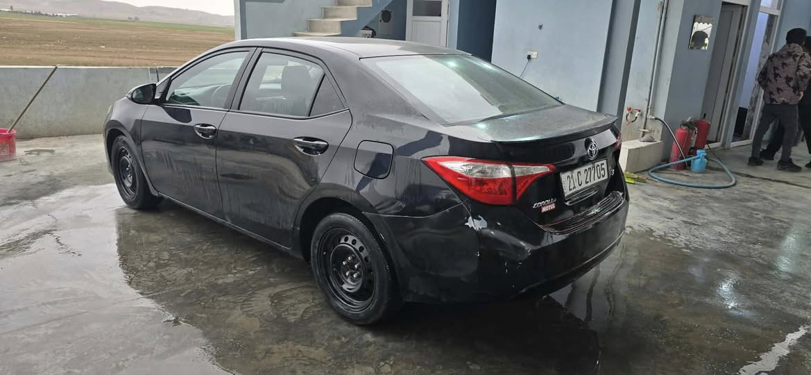 ژ-م***********
کرۆلا بۆ فرۆشتن مۆدیل ٢٠١٥ بەشەرت تەحویل و خرامە کارت بەنزینی هەیە سەنەوی تازەیە سێ پارچەی بۆیاخە کەمێ ناوی گردوە زۆر توندو تۆڵەو نمونەیە لە جوانی سعر ١١٠ کەمێ مەجال 

ناونیشان چمچمال
